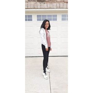 Meet your Posher, Rizalyn aleinor